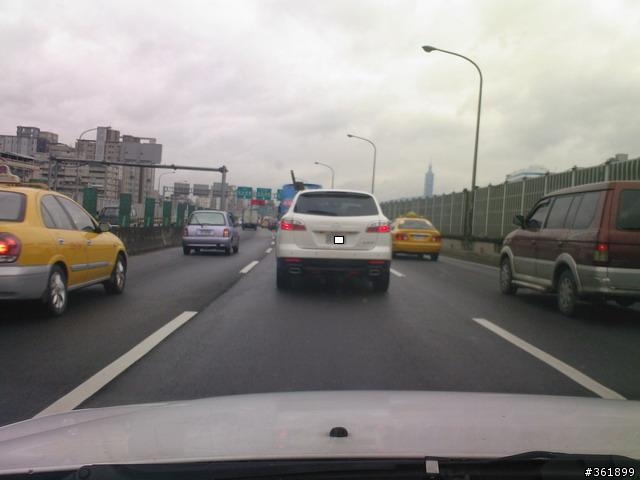2/3早上~~~台北市巧遇CX-9.....