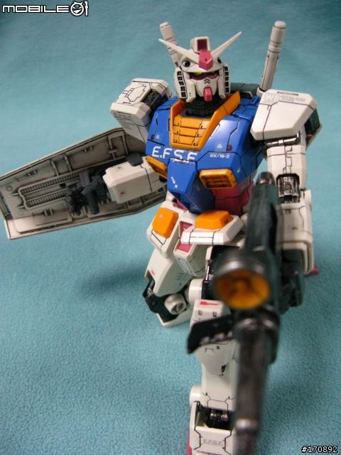 [拙作]鋼彈之RX-78-2 ver.O.Y.W. 0079素組(圖多)