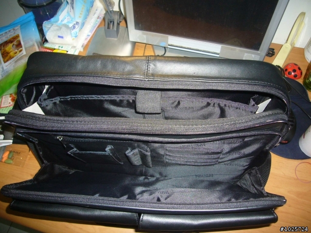 敗了 Kenneth Cole Reaction