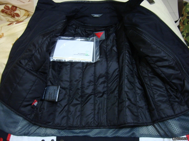 ~開箱~DAINESE SF TEX 四季防摔衣!!