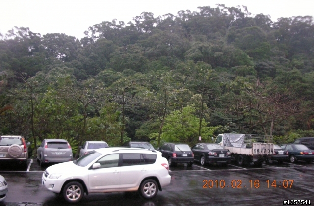 [開箱♡]正2010年式RAV4 2.4 E規之小白胖你回來了~♡(標配DENSO長效銥合金火星塞+後保桿有內鐵+DENSO油門踏板)