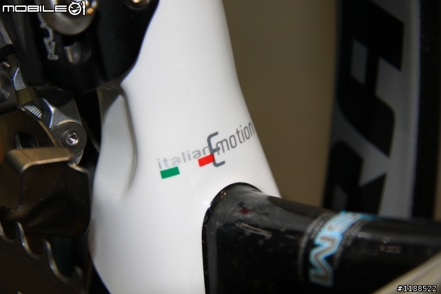 [開箱] 2010 KUOTA KOM ag2r 車隊版  ~~~  清新陽光 過年開箱