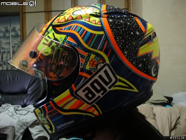 過年換新帽之AGV GP-TECH 簡單開箱
