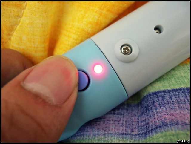 [分享] 就是要電死你! 聯統LT-101 可伸縮可翻轉電蚊拍