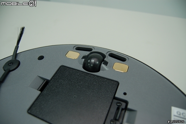 [新手開箱]iClebo Plus a 機器人吸塵器開箱 & 使用心得報告