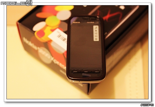 [純開箱] 智慧觸控超值首選～NOKIA 5800魅力紅 VS.換手機血淚史 （加映包膜實況）