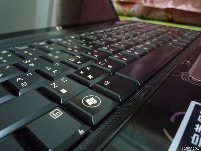 HP DV4 到手~~  ＞口＜開心的哩～ 開箱文