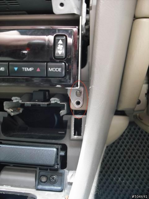 Sentra 180 中控台拆解流程(圖)