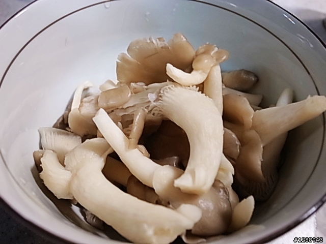 (附圖)黑八寶的簡單麻油雞