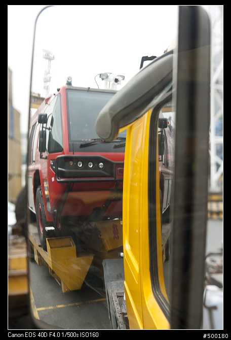 [偽開箱] 兒時的好奇‧機場消防截擊車  報告 - 圖檔已上載01