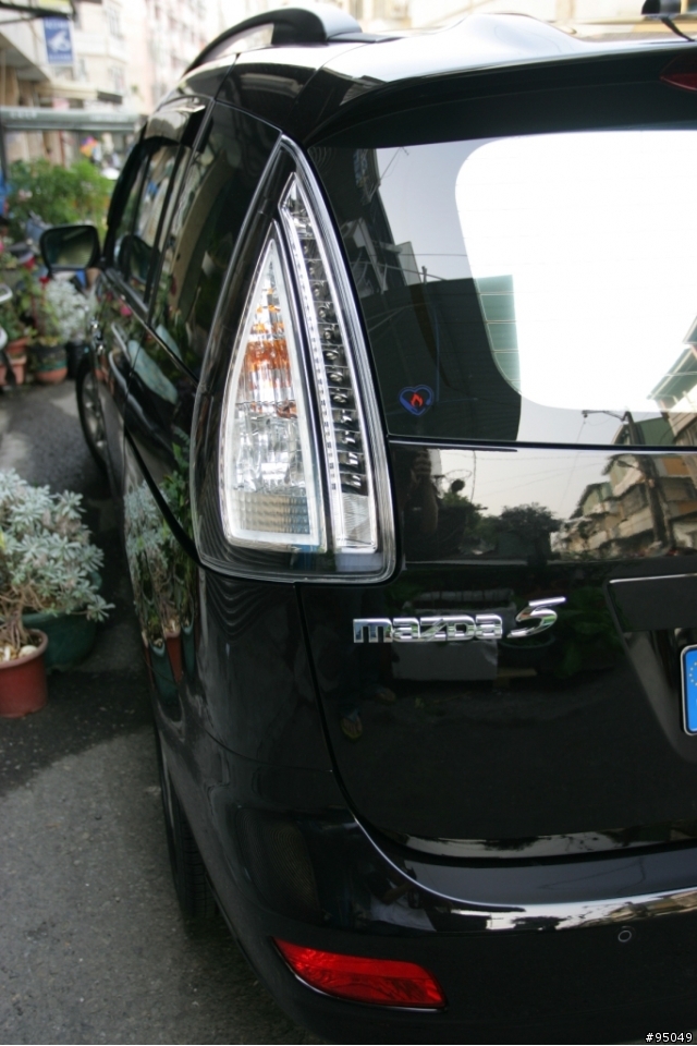 圖片更新!MAZDA5 之不專業開箱