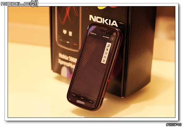 [純開箱] 智慧觸控超值首選～NOKIA 5800魅力紅 VS.換手機血淚史 （加映包膜實況）