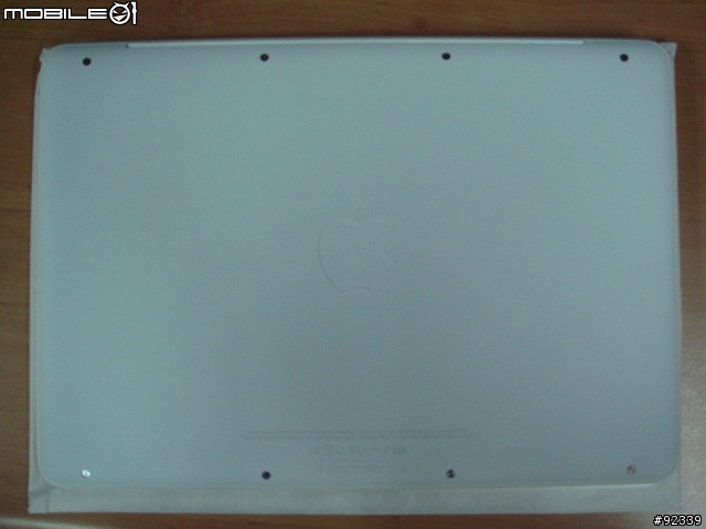 [開箱] MACBOOK 小白 第一顆蘋果