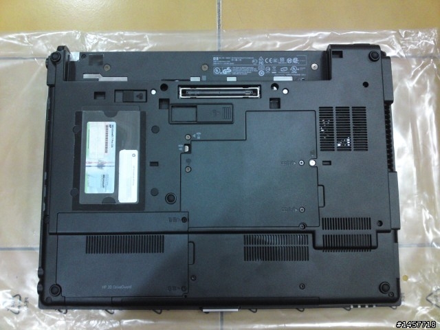 [開箱]HP EliteBook 8530w WB263PA