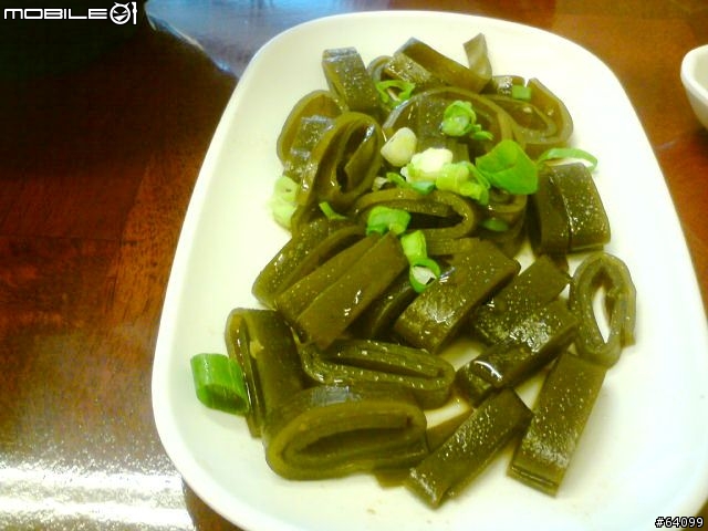 [分享] 有趣桌別，一口萬水餃館