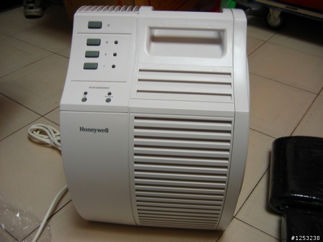 [開箱]我的 HONEYWELL 17000 空氣清靜機到手啦，美國製造粗枝大葉，卻具巧思功能強大。(圖多)(變電家測試)