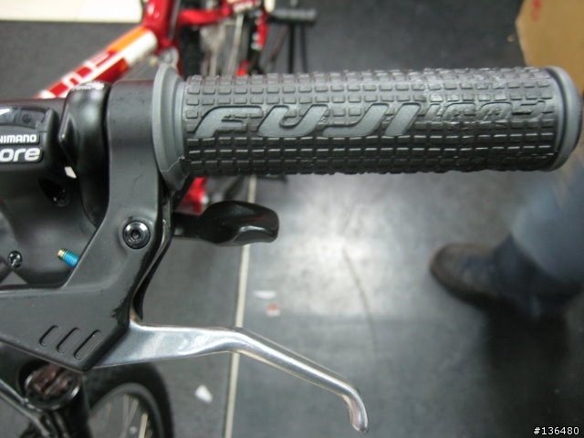 【雙開箱文】2010 FUJI Roubaix 2.0   &   2009 Nevada1.0