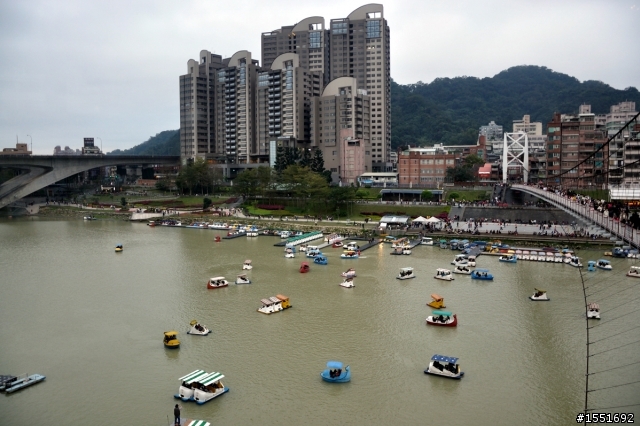 D90 的春節兼情人節即景：碧潭篇