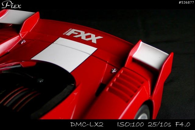 [1/18]ENZO Ferrari再進化－FXX