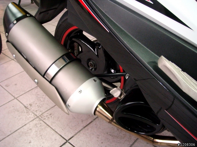 [開箱]GT125改YZF R1排氣管(02/20新增影音檔)