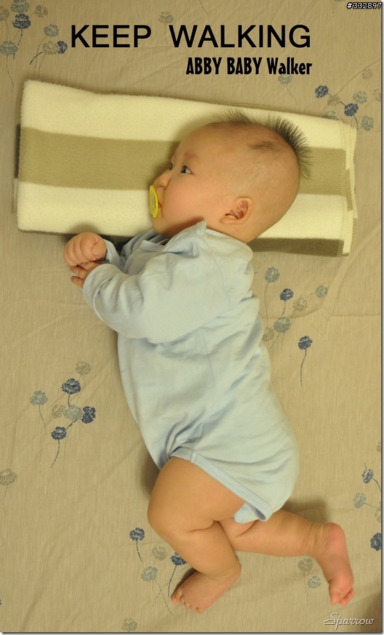 我們家妹妹三個月的玩具~來跟貼稿怪、搞笑Baby照~