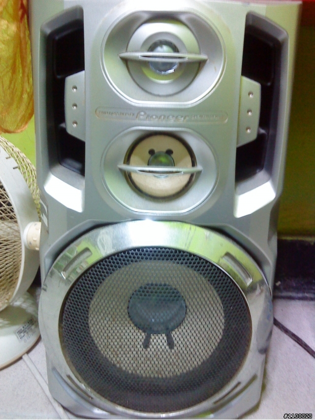 (分享)PIONEER 用了十一年的床頭音響!!