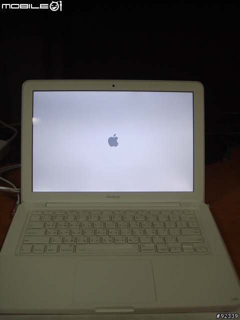 [開箱] MACBOOK 小白 第一顆蘋果