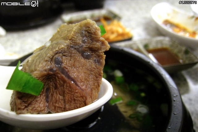 [09年北市牛肉麵節清燉組冠軍]-北市大安區的 "麻辣天堂"「汽鍋牛肉麵」