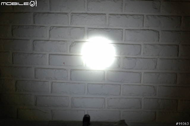 [開箱]Surefire 兄弟牌 - ICON Rogue 1 LED 電筒(含光形測試)