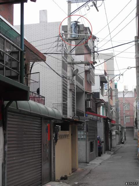 想請問 : 住家旁的變電箱可否移走?