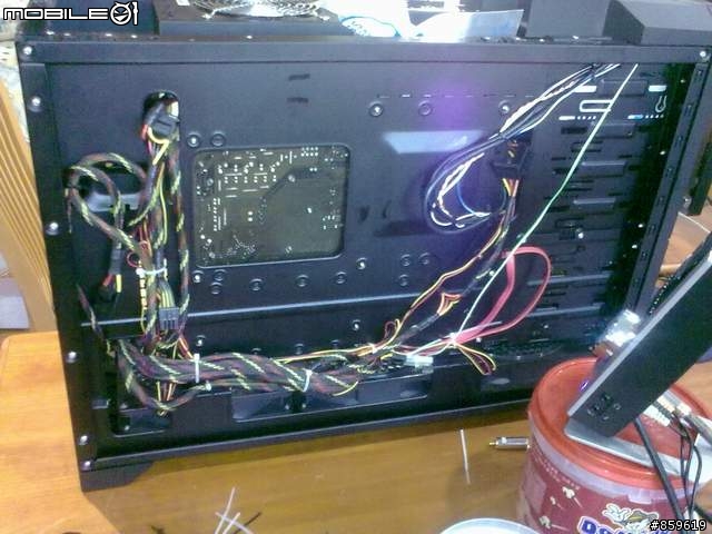 不專業開箱文 金牌ENERMAX 700W modu 87+