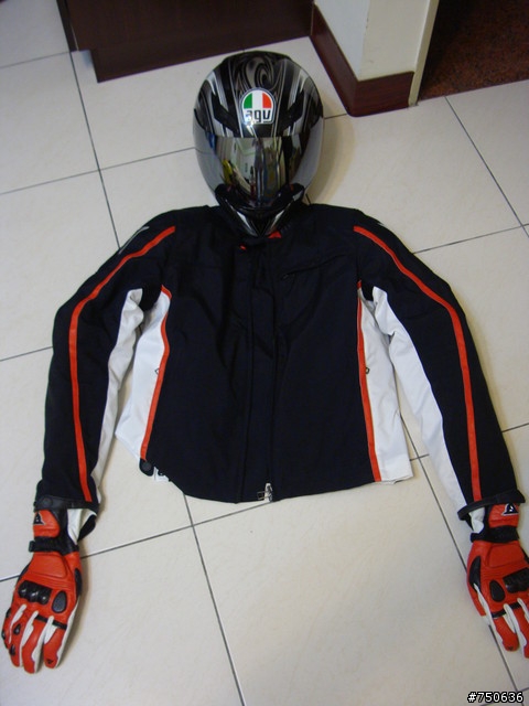 ~開箱~DAINESE SF TEX 四季防摔衣!!