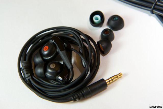 SONY Walkman NW-A845 開箱及使用心得（含歌詞ピタ使用心得）