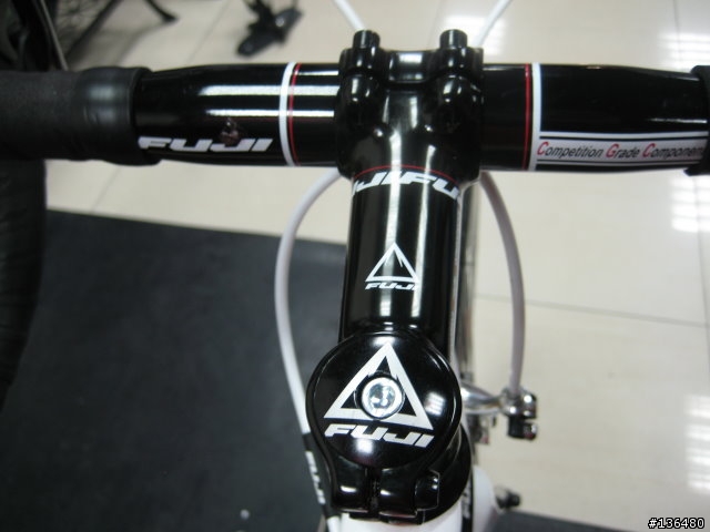 【雙開箱文】2010 FUJI Roubaix 2.0   &   2009 Nevada1.0