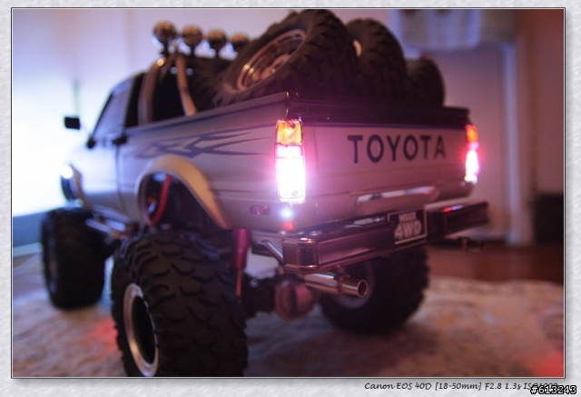 TAMIYA TOYOTA HILUX 像真車貨卡