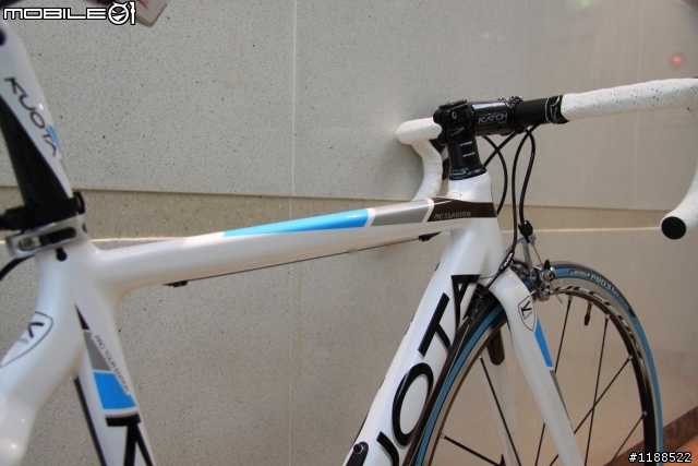 [開箱] 2010 KUOTA KOM ag2r 車隊版  ~~~  清新陽光 過年開箱