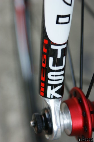 (分享)cinelli xperience 搭shimano6700和kashima120T輪組