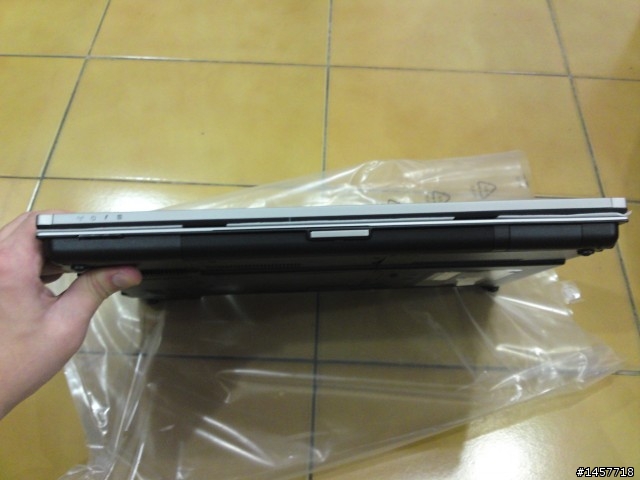 [開箱]HP EliteBook 8530w WB263PA