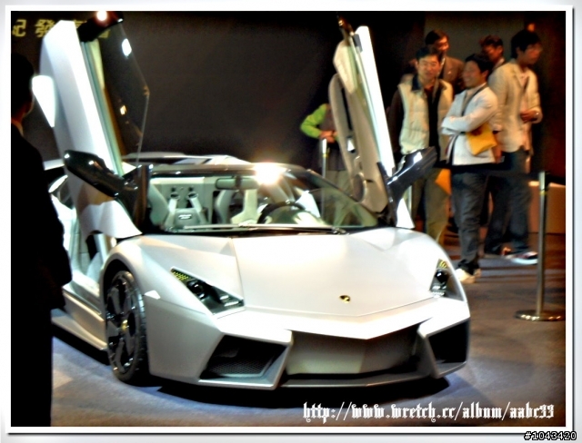 我也來貼Lamborghini Reventon Roadster