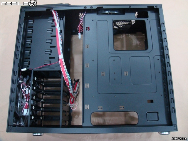 [黑化]CoolerMaster HAF922 開箱(圖多)