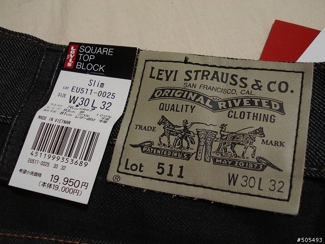 Levi's SLIM EU511-0025 簡單分享