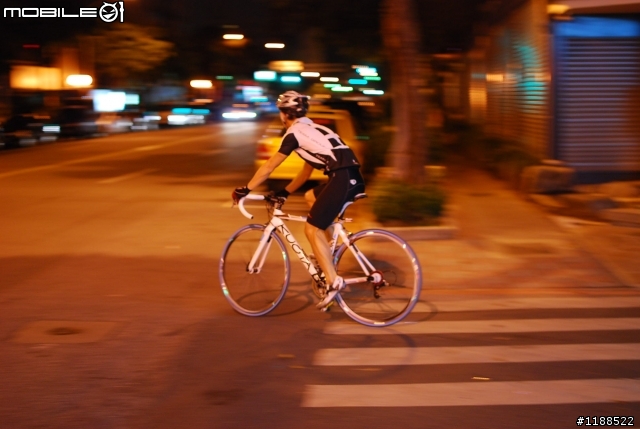 [開箱] 2010 KUOTA KOM ag2r 車隊版  ~~~  清新陽光 過年開箱