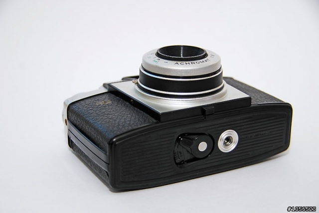 Agfa Isoly 4x4 -- 比我還老的LOMO風120相機~