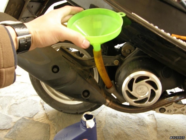 [分享、教學]YAMAHA  5H車系DIY換機油