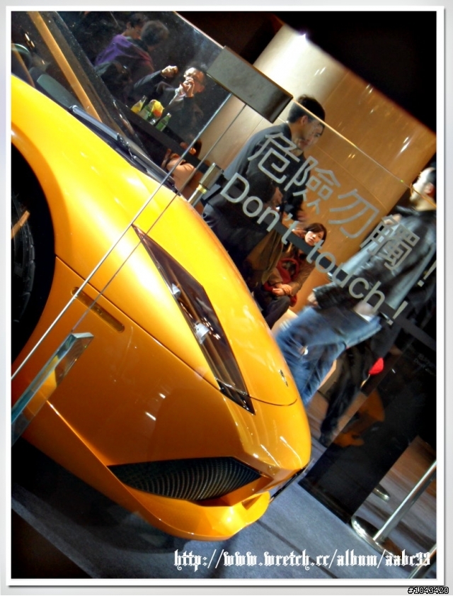 我也來貼Lamborghini Reventon Roadster