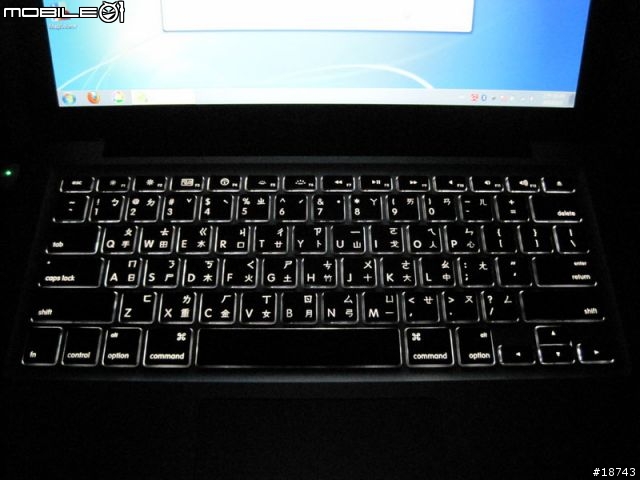 [開箱] c jay 的第一顆蘋果 Apple MacBook Pro 13" 鋁書