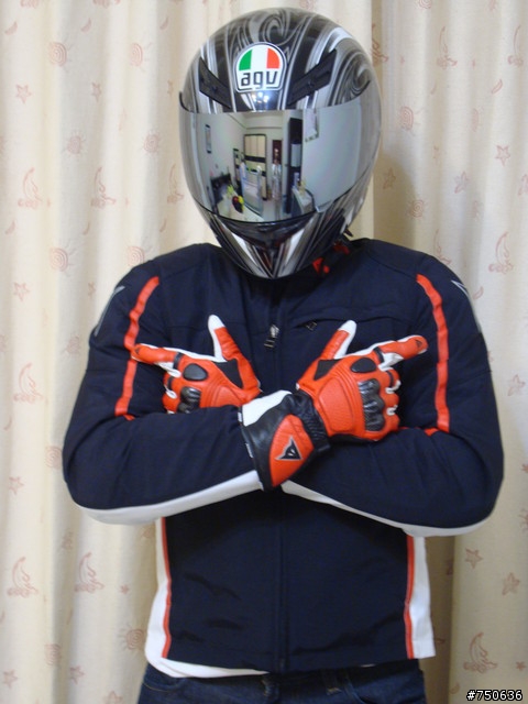 ~開箱~DAINESE SF TEX 四季防摔衣!!