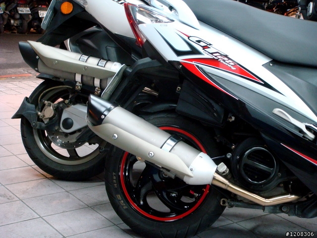 [開箱]GT125改YZF R1排氣管(02/20新增影音檔)