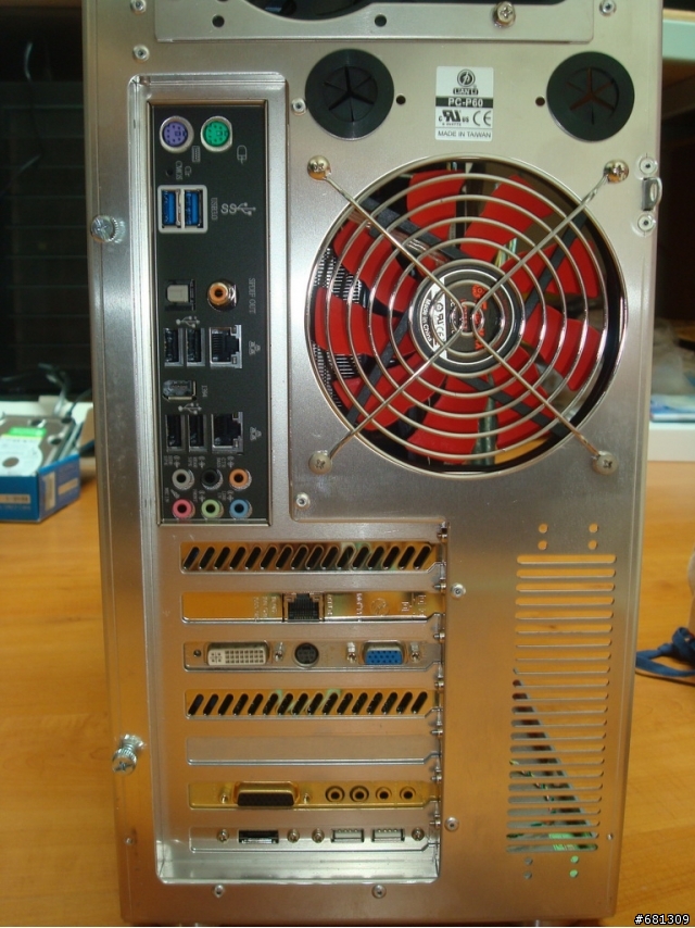 個人陣列伺服器分享~I7 920+ASUS P6X58D Permium+12GB DDR3 1600