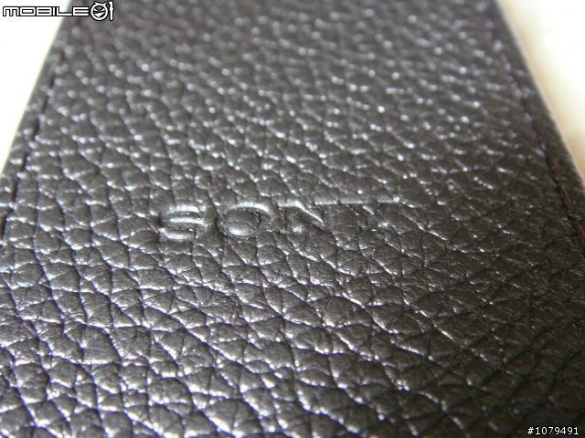 【開箱】Sony NWZ-A845之OLED螢幕有夠鮮艷～
